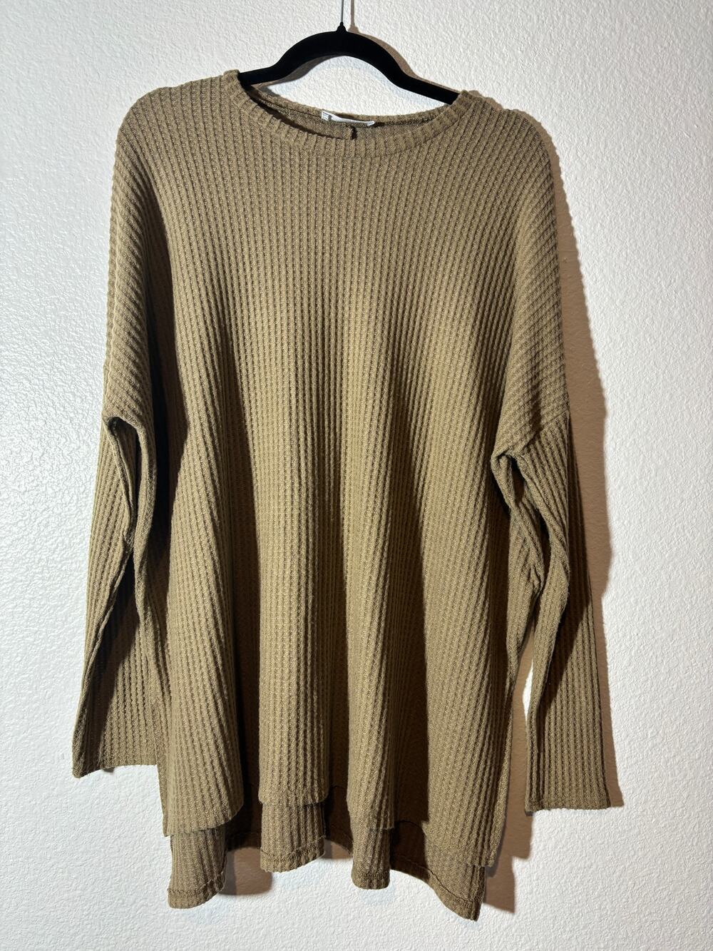 Zenana Size M Waffle Knit Oversized Tunic Sweater Brushed Thermal Olive Green